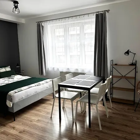 Apartament Forrest *